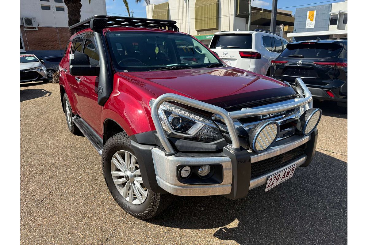 2018 Isuzu MU-X LS-T