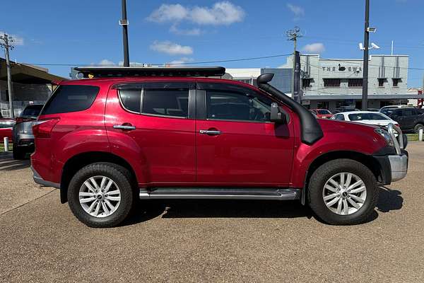 2018 Isuzu MU-X LS-T