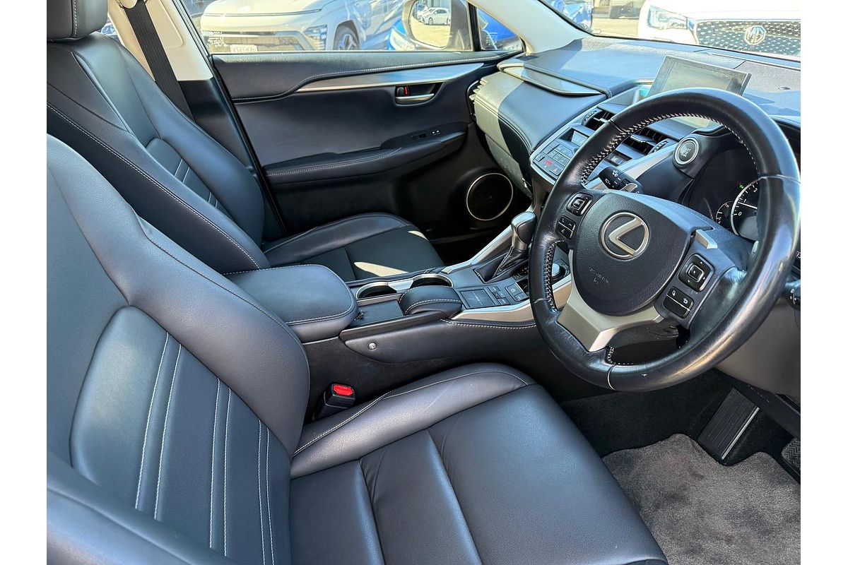 2017 Lexus NX NX200t Luxury AGZ10R