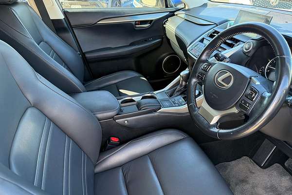 2017 Lexus NX NX200t Luxury AGZ10R