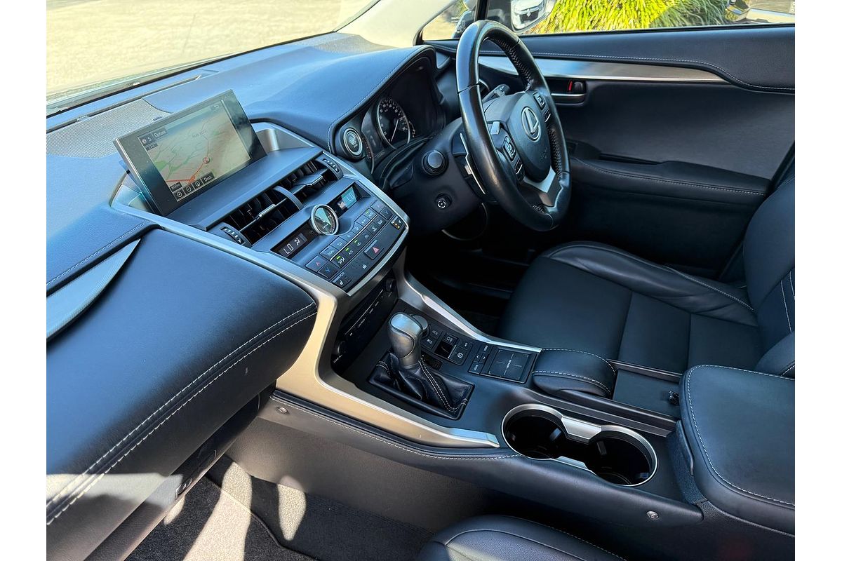 2017 Lexus NX NX200t Luxury AGZ10R