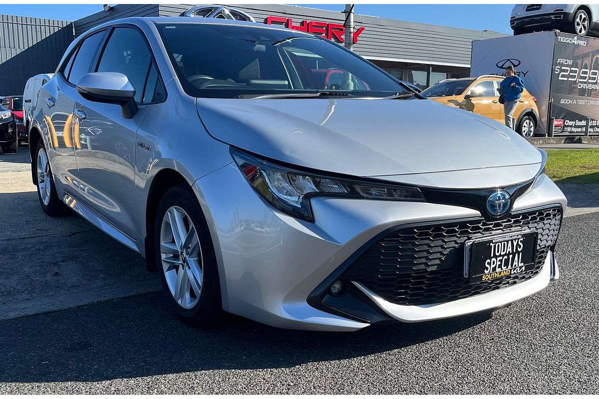 2018 Toyota Corolla SX Hybrid ZWE211R