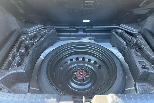 2018 Toyota Corolla SX Hybrid ZWE211R