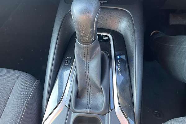 2018 Toyota Corolla SX Hybrid ZWE211R