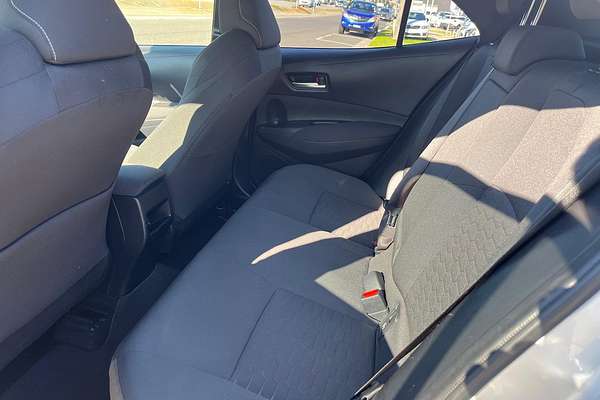 2018 Toyota Corolla SX Hybrid ZWE211R