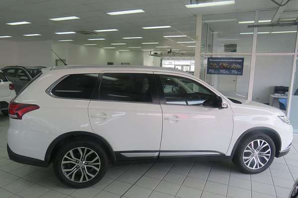 2016 Mitsubishi Outlander XLS ZK