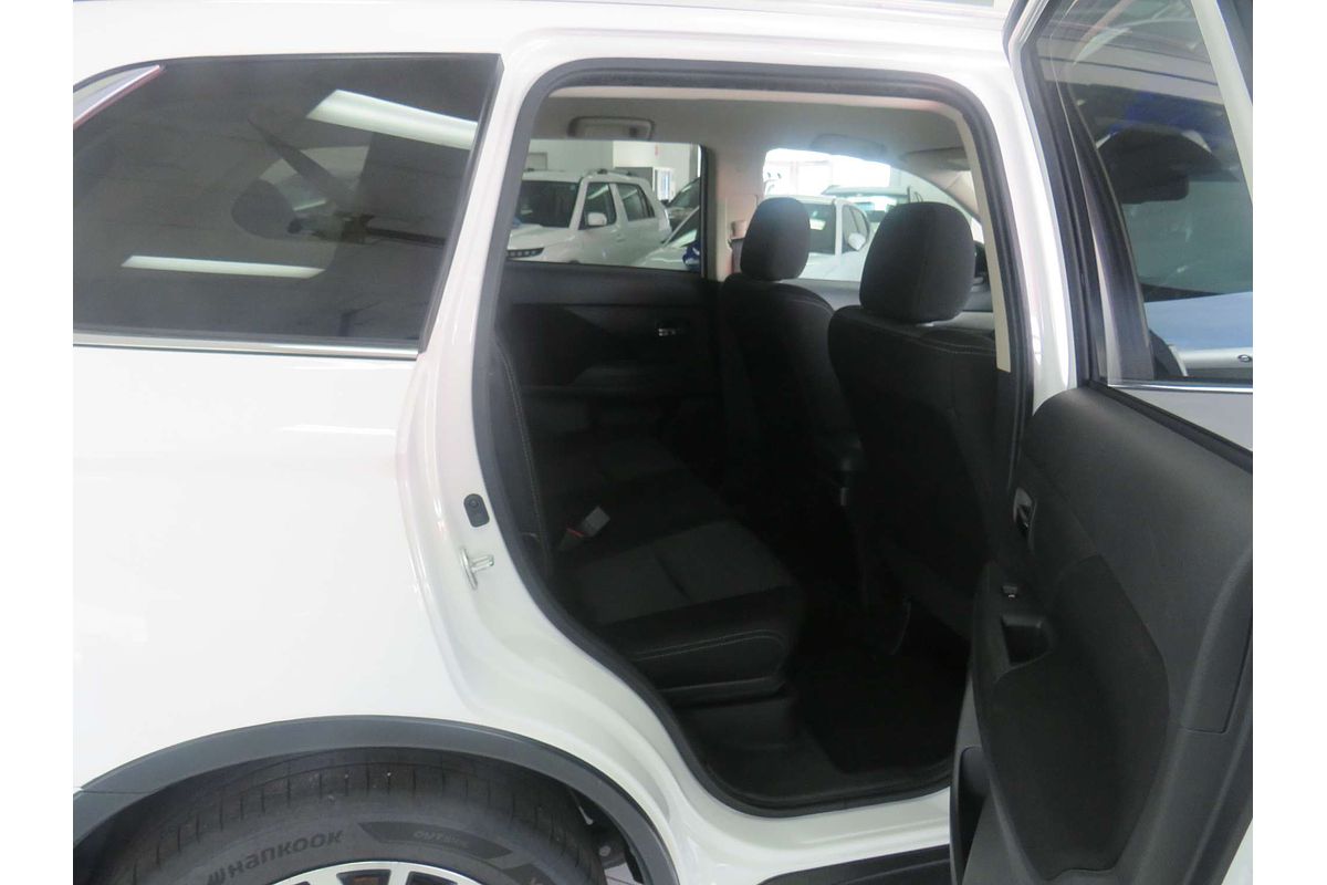 2016 Mitsubishi Outlander XLS ZK