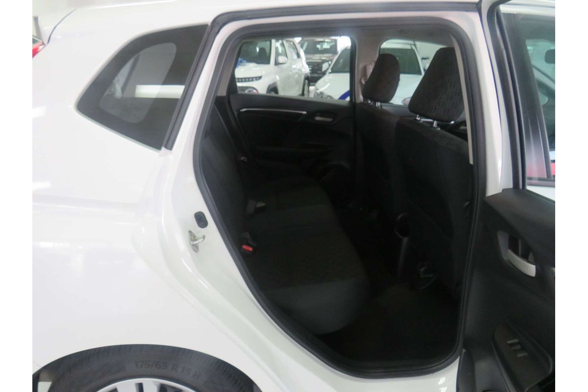 2015 Honda Jazz VTi GF