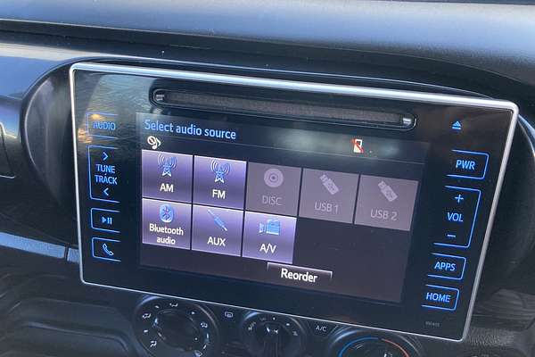 2017 Toyota Hilux SR GUN126R 4X4