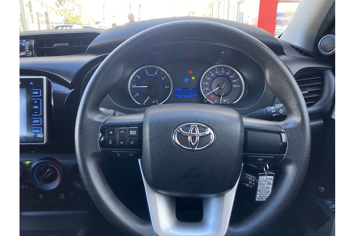 2017 Toyota Hilux SR GUN126R 4X4