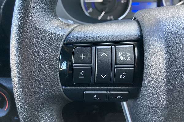 2017 Toyota Hilux SR GUN126R 4X4