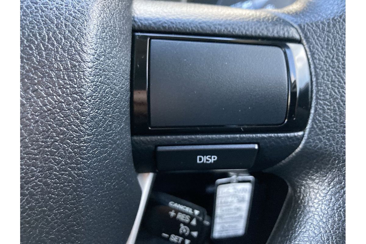 2017 Toyota Hilux SR GUN126R 4X4