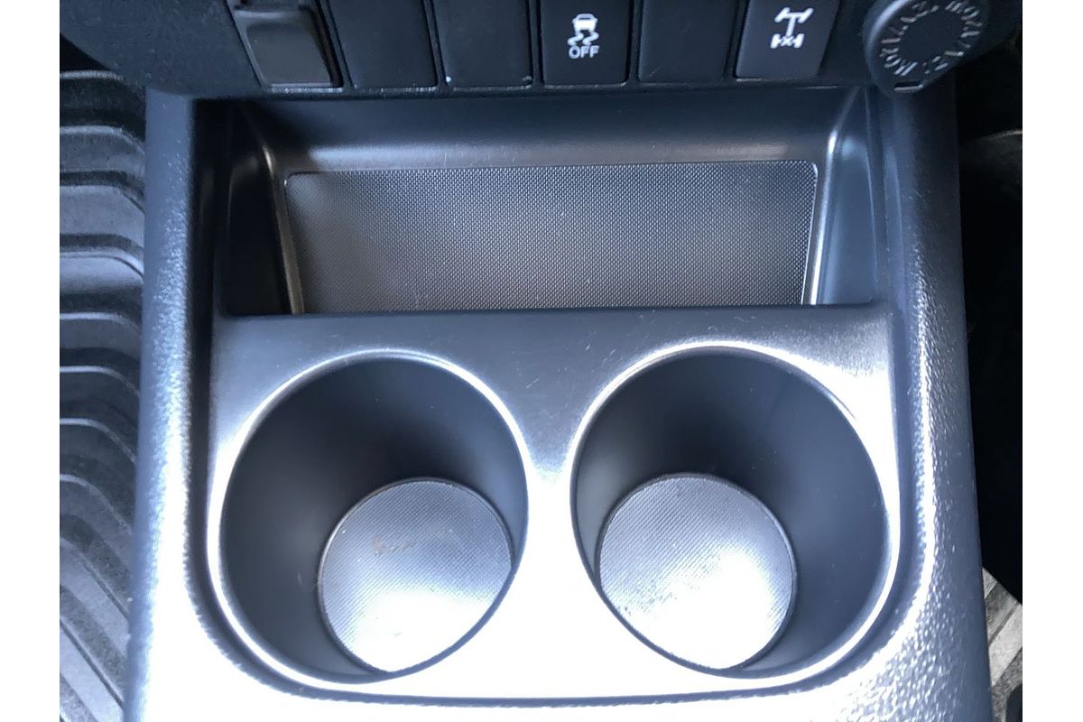2017 Toyota Hilux SR GUN126R 4X4