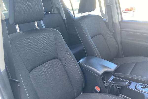 2017 Toyota Hilux SR GUN126R 4X4