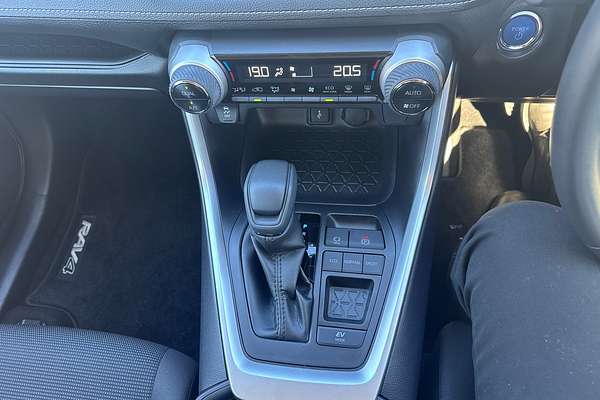 2021 Toyota RAV4 GX AXAH52R