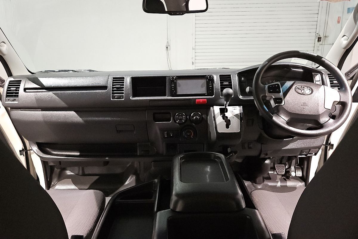 2018 Toyota Hiace Commuter KDH223R