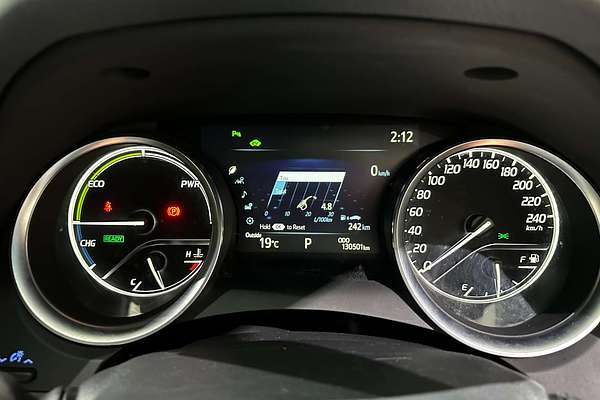 2020 Toyota Camry Ascent Sport AXVH70R