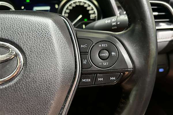 2020 Toyota Camry Ascent Sport AXVH70R