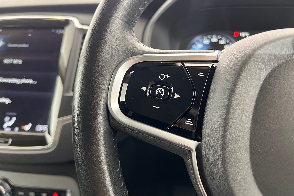 2020 Volvo XC90 D5 Momentum