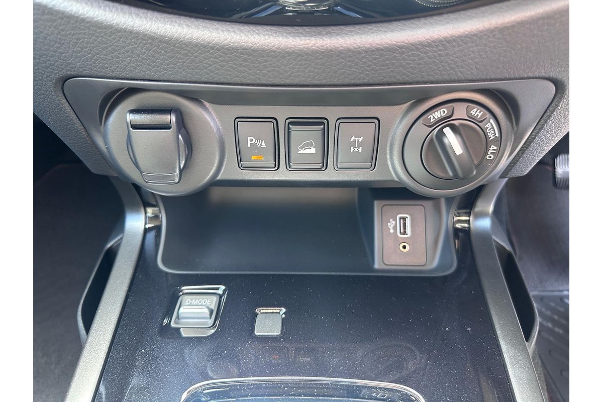 2025 Nissan Navara PRO-4X D23 4X4