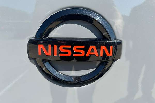 2025 Nissan Navara PRO-4X D23 4X4