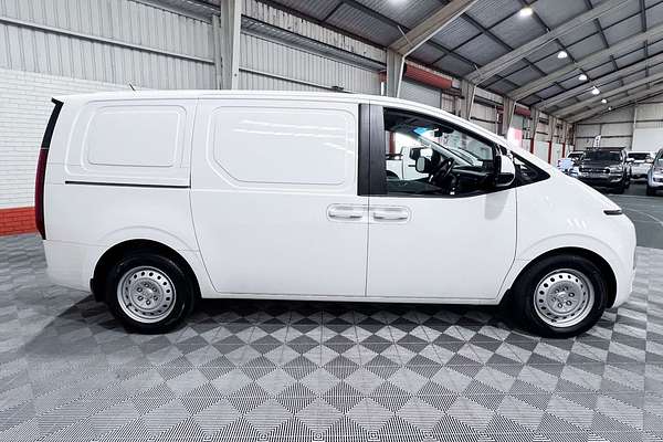 2024 Hyundai STARIA LOAD US4.V2