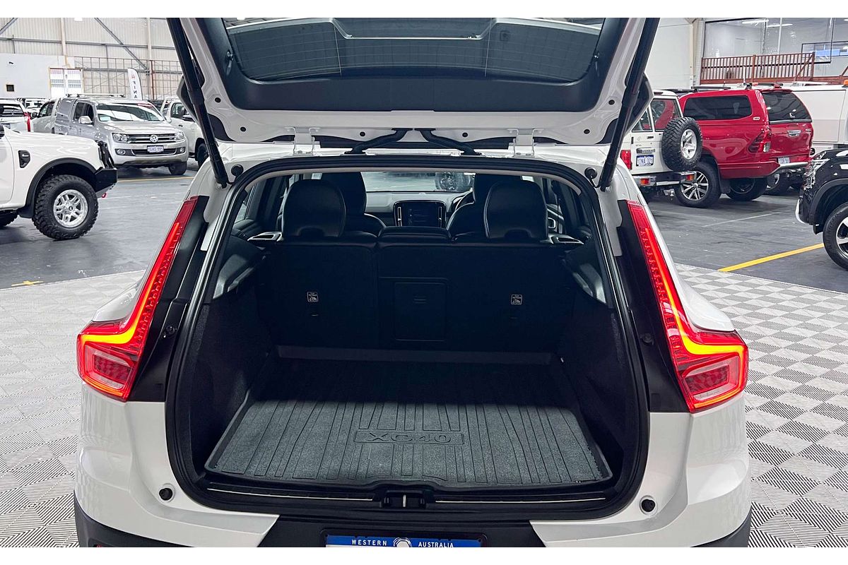 2020 Volvo XC40 T4 Inscription