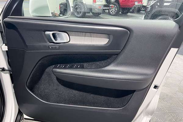 2020 Volvo XC40 T4 Inscription