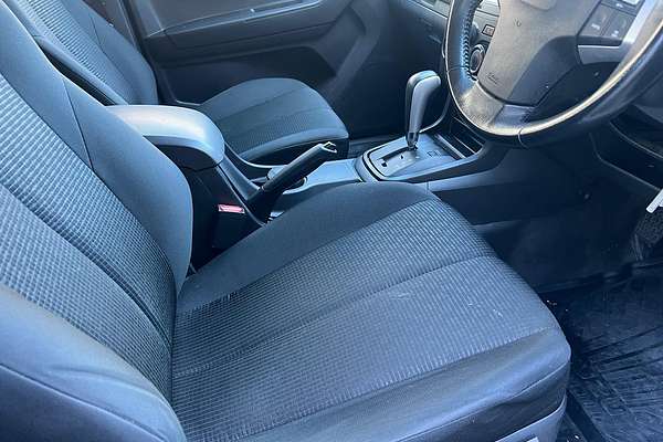 2017 Isuzu D-MAX SX High Ride Rear Wheel Drive