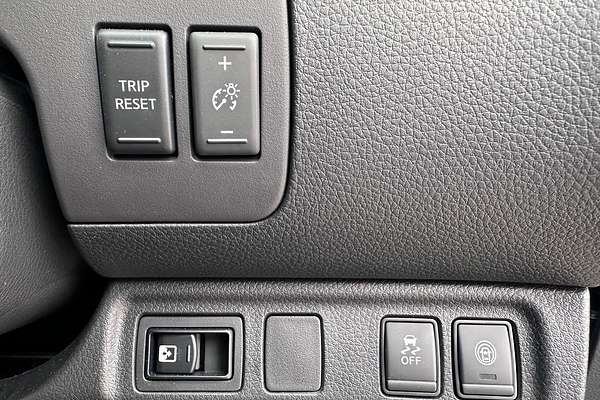 2024 Nissan Navara ST D23 4X4
