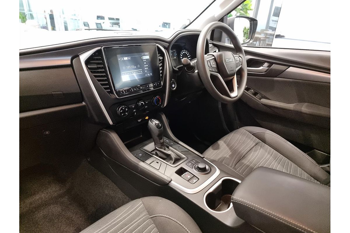 2024 Isuzu MU-X LS-M