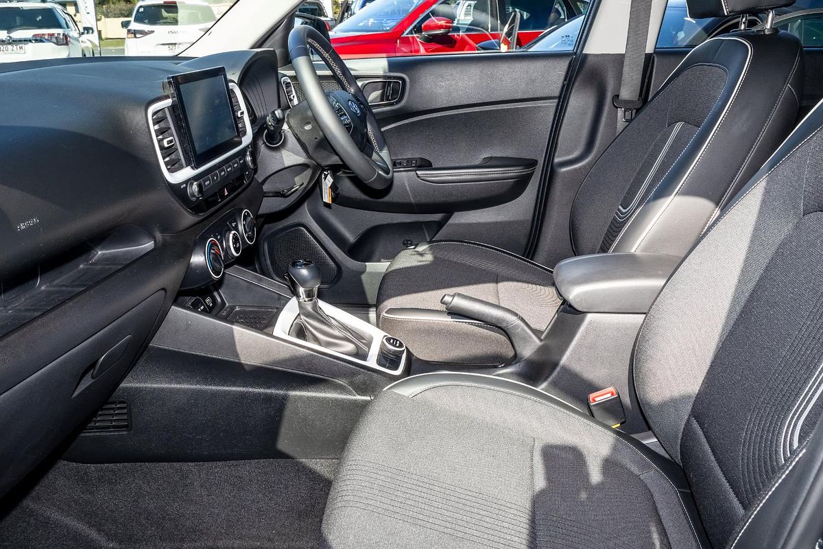 2023 Hyundai Venue Active QX.V5