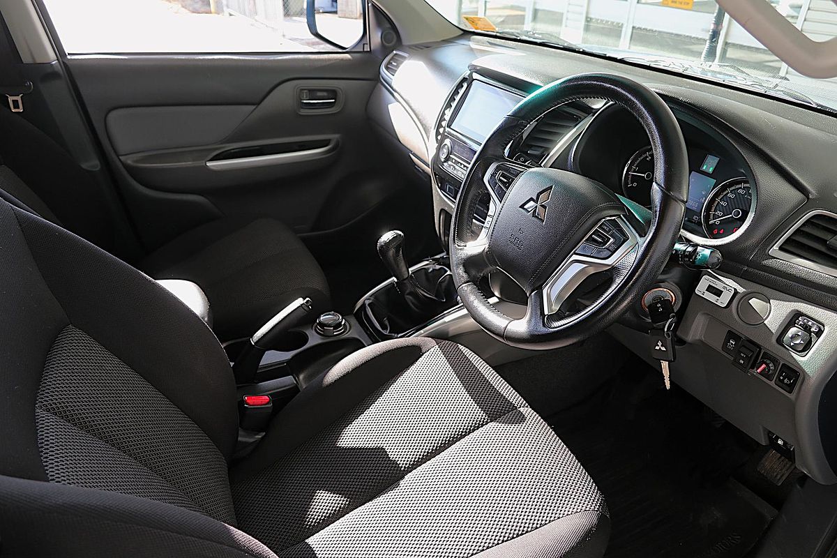 2017 Mitsubishi Triton GLS MQ 4X4