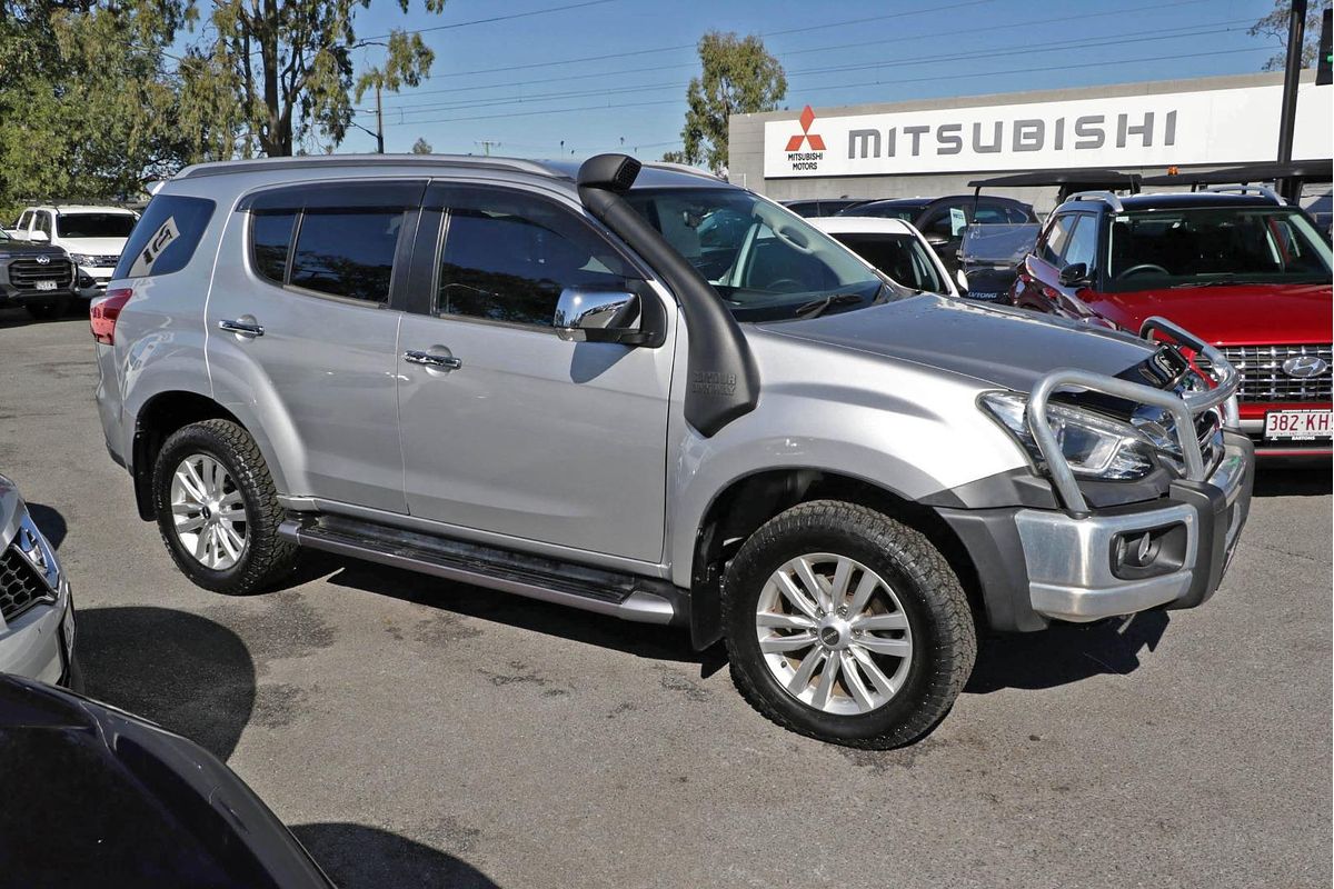 2017 Isuzu MU-X LS-T