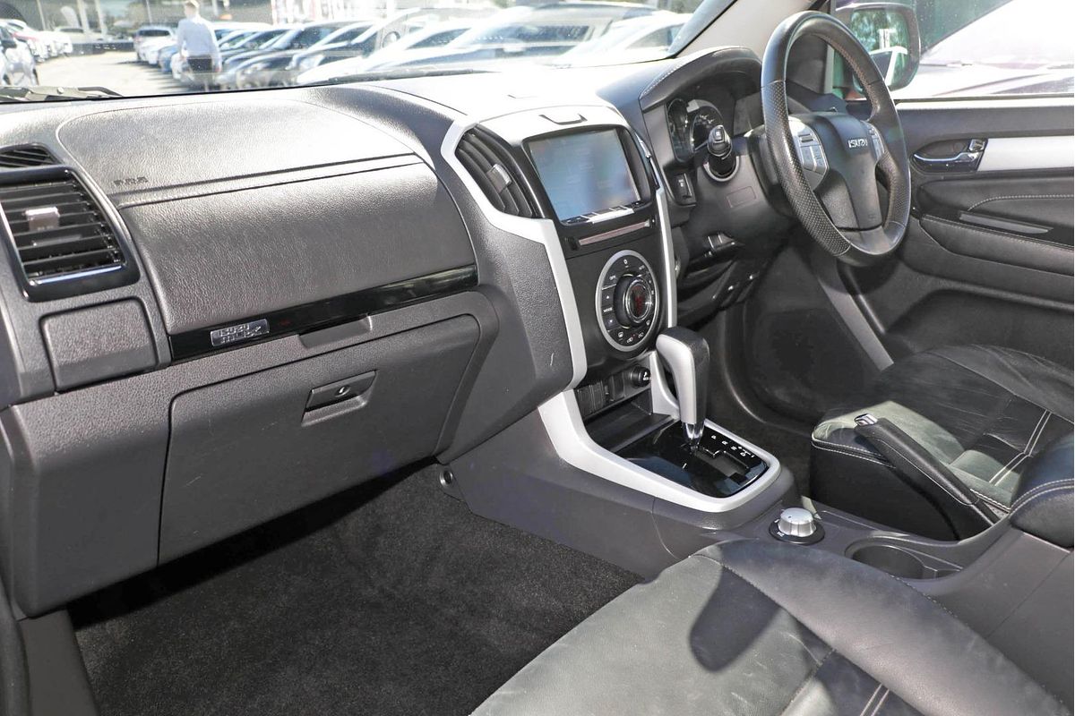 2017 Isuzu MU-X LS-T