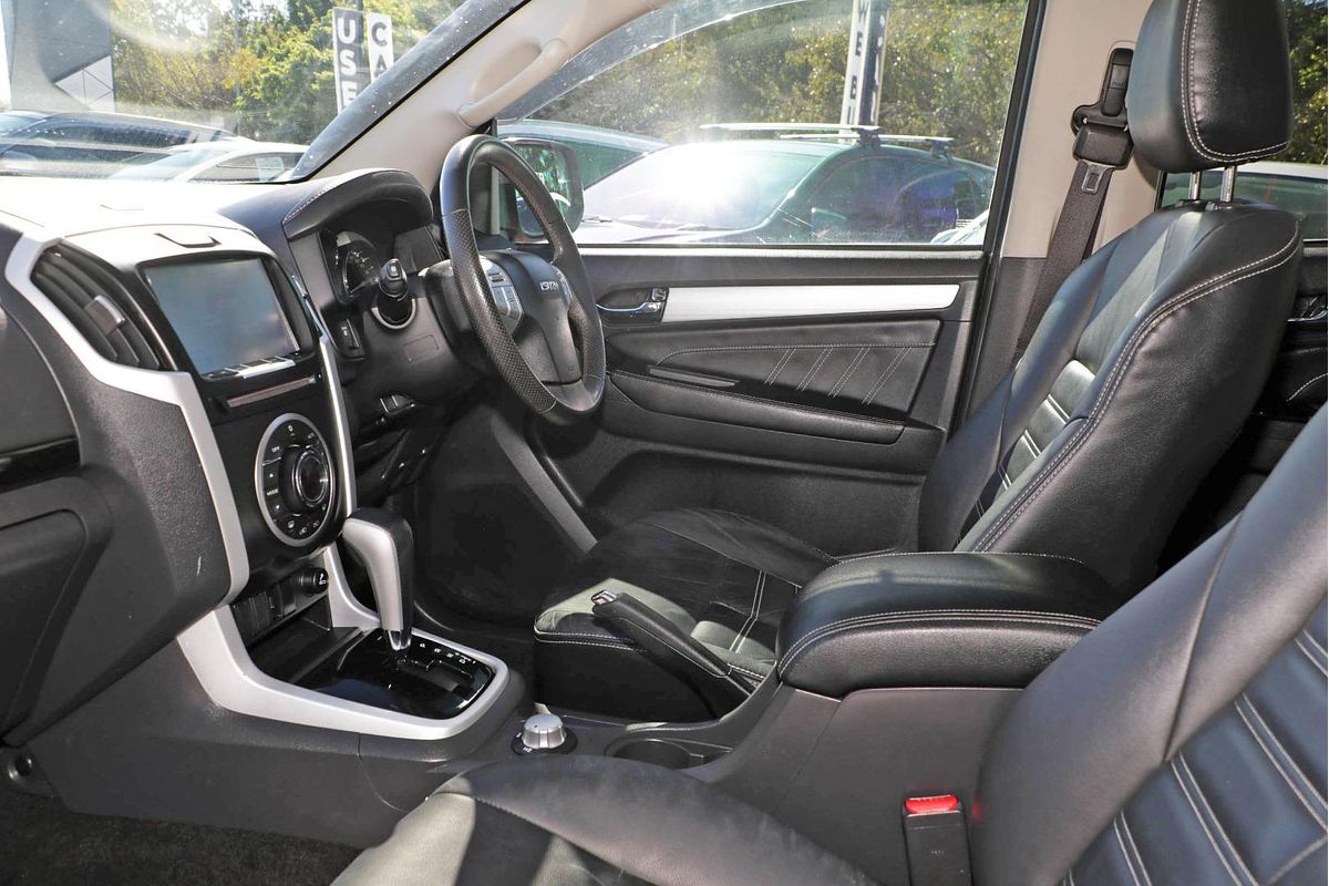2017 Isuzu MU-X LS-T