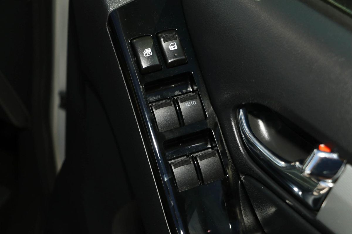 2017 Isuzu MU-X LS-T