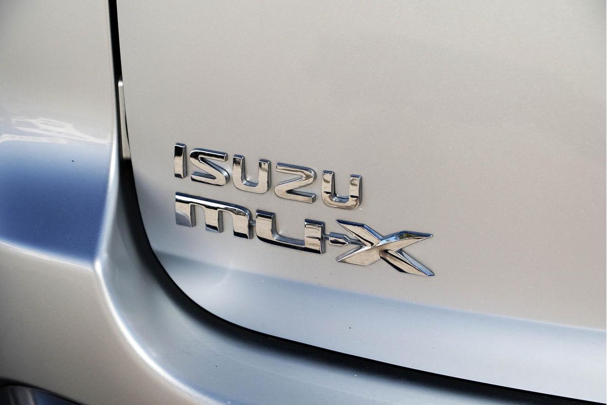 2017 Isuzu MU-X LS-T
