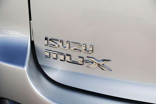 2017 Isuzu MU-X LS-T