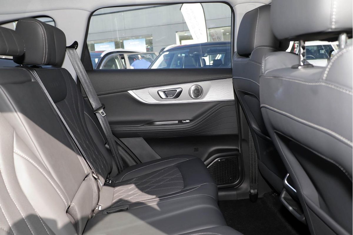 2024 Chery Tiggo 8 Pro Max Urban T31