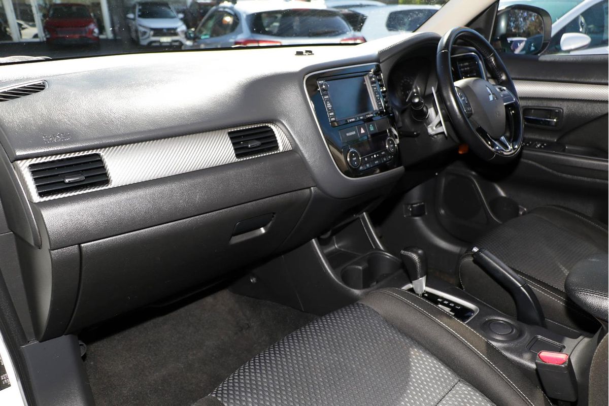 2016 Mitsubishi Outlander XLS ZK