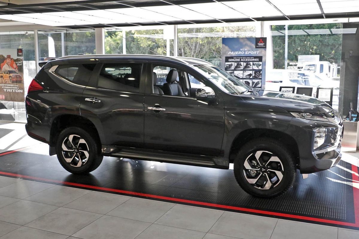 2024 Mitsubishi Pajero Sport GLS QG