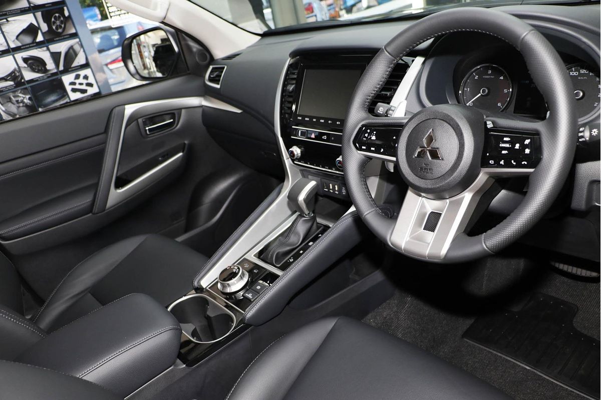 2024 Mitsubishi Pajero Sport GLS QG