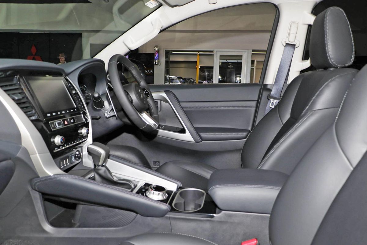 2024 Mitsubishi Pajero Sport GLS QG