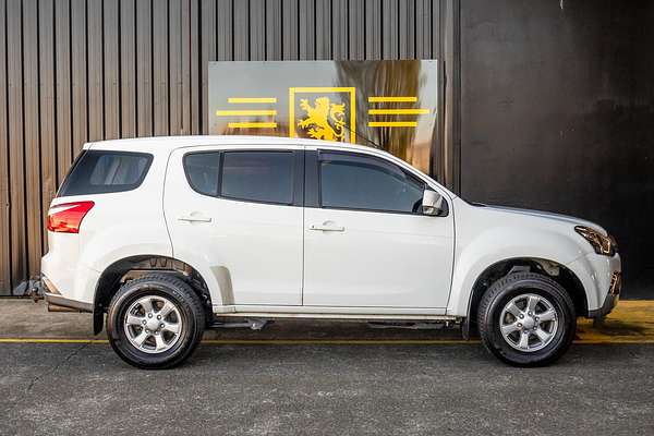 2017 Isuzu MU-X LS-M