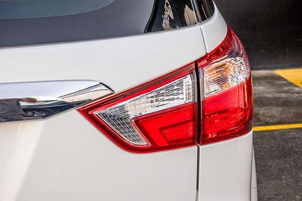 2017 Isuzu MU-X LS-M