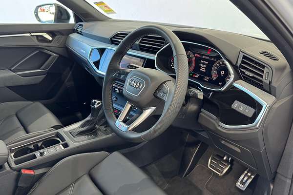 2025 Audi Q3 40 TFSI S line F3
