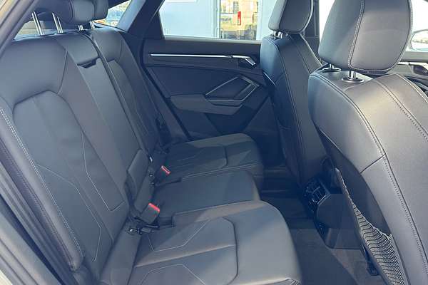 2025 Audi Q3 40 TFSI S line F3
