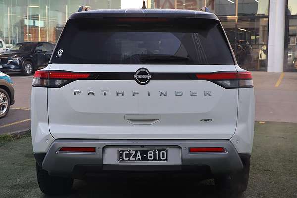 2023 Nissan Pathfinder Ti-L R53