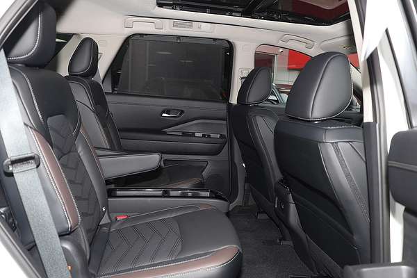2023 Nissan Pathfinder Ti-L R53